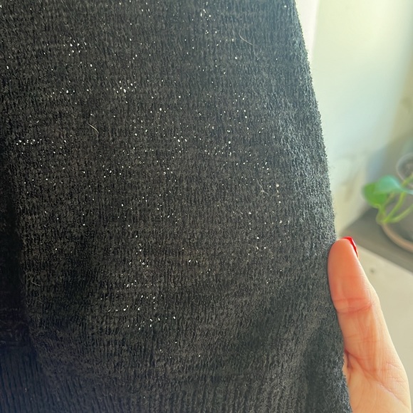 Old Navy Sweater Tank. Size Large. - Picture 3 of 3